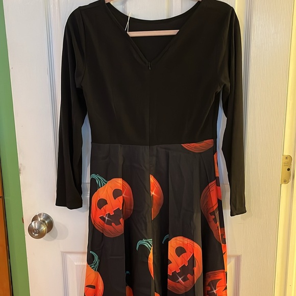 Woman’s Halloween dress - Picture 4 of 5